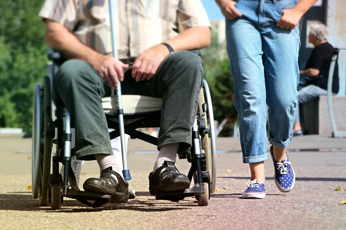Cos’è l’HCP, l’assistenza per persone non autosufficienti