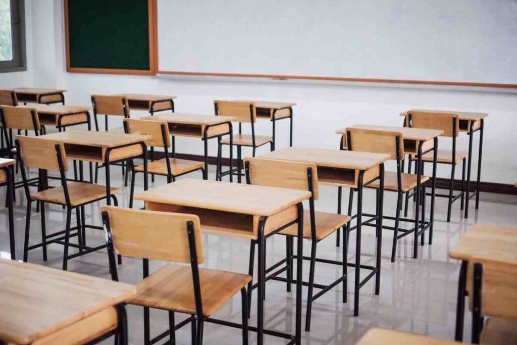 Banchi di scuola