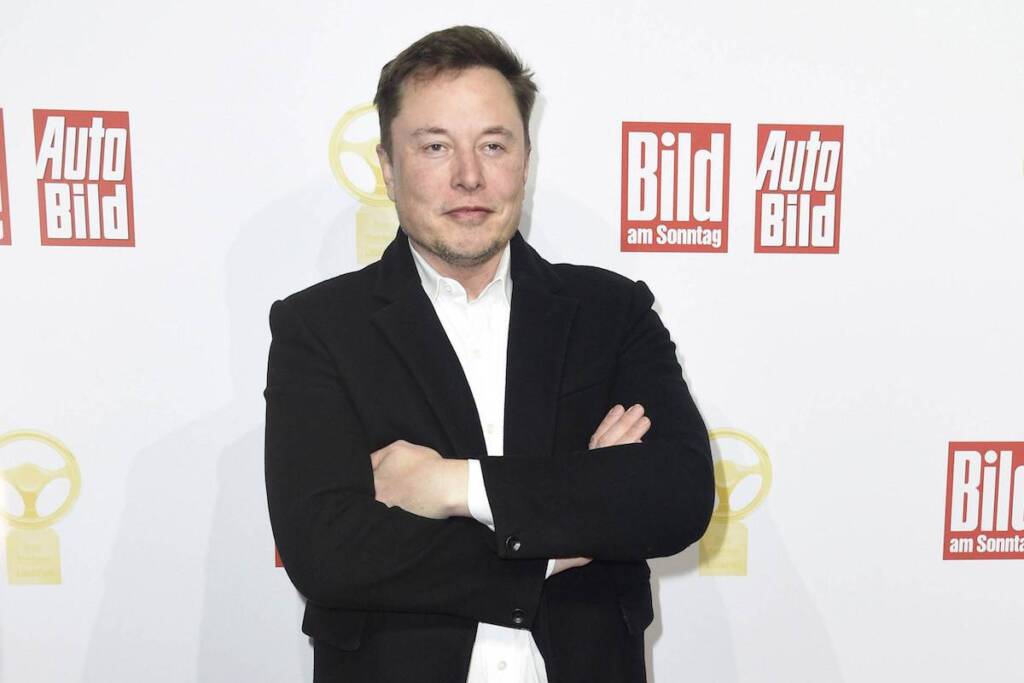 In un’intervista rilasciata a “CBS Sunday Morning” con la giornalista Rita Braver, Musk delineava un mondo digitale in cui la rete sarebbe