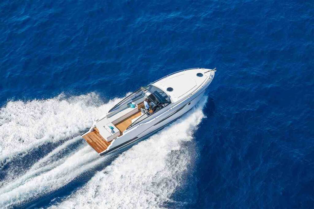 In particolare, l’idea di trascorrere una giornata sul mare su una barca, che fino a poco tempo fa sembrava un privilegio esclusivo