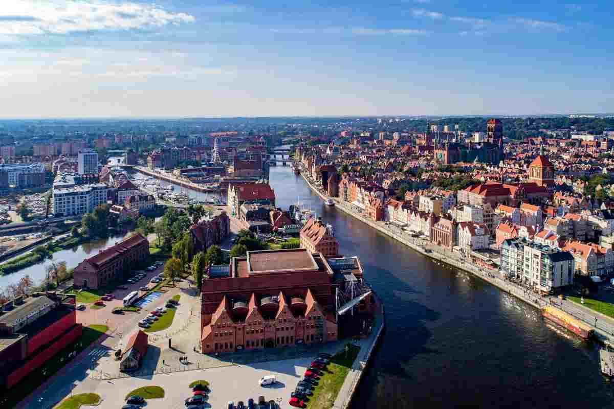 Polonia