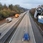 Questo innovativo sistema è stato progettato per rilevare e sanzionare i sorpassi vietati in tratti stradali dove la manovra è proibita