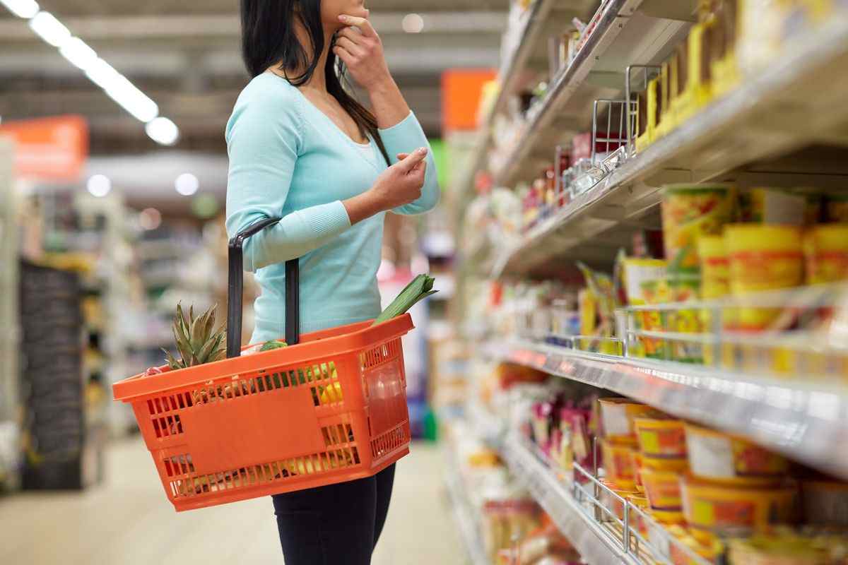 Donna supermercato