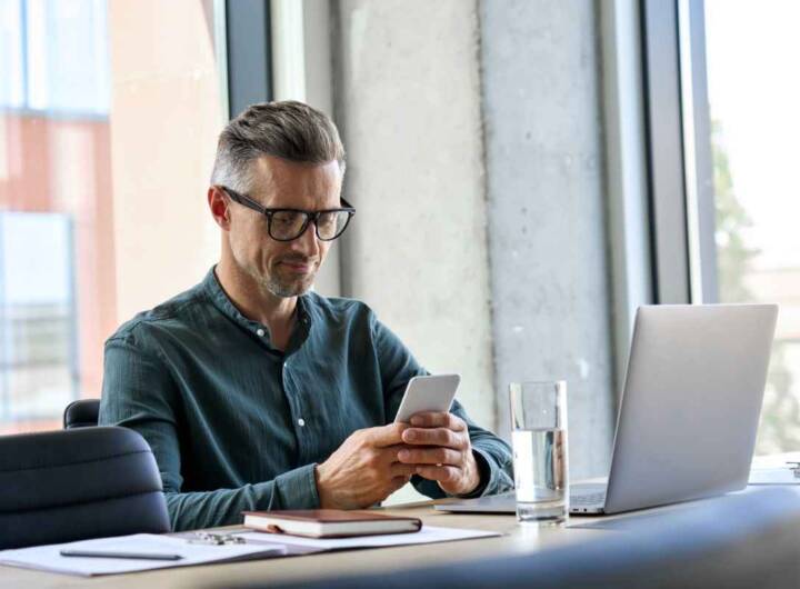 Smartphone, i due momenti della giornata in cui non dovresti mai usarlo, tutti i dettagli