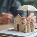 Icone e simboli rappresentanti l'assicurazione casa e famiglia.