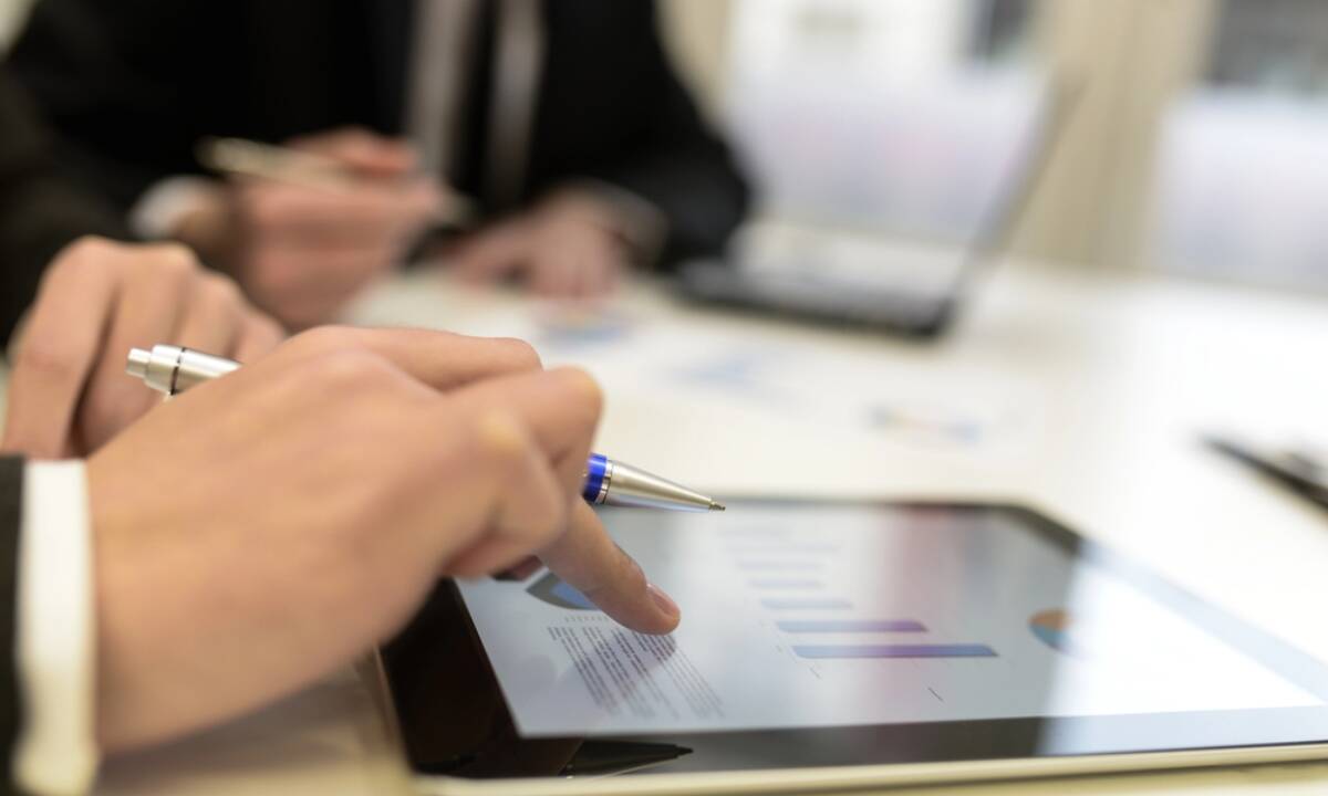 Approccio investigativo B2B: come l’intelligence investigativa supporta le decisioni aziendali